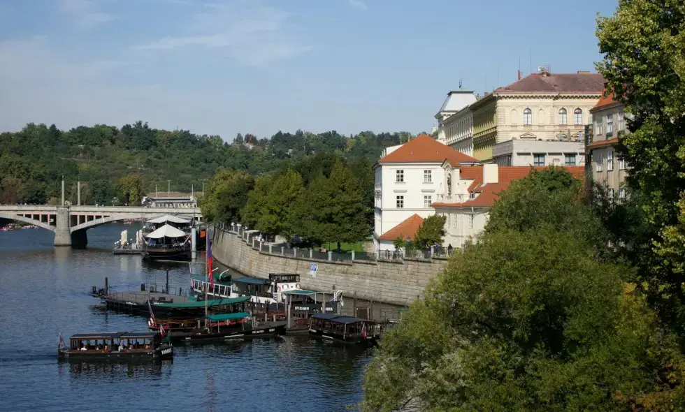 Na diaľniciach v Českej republike: Možnosti cestovania a pamätihodnosti