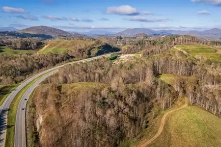 Tridsať kilometrov diaľnice: ŘSD sľubuje, že pred Vianocami otvoria južnú časť M3.