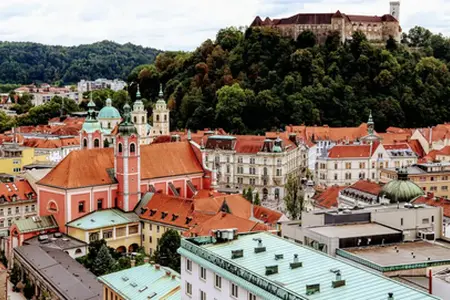 Kupnja vinjete za 2024. godinu Slovenija - Istraži slovensku autoputnu mrežu!